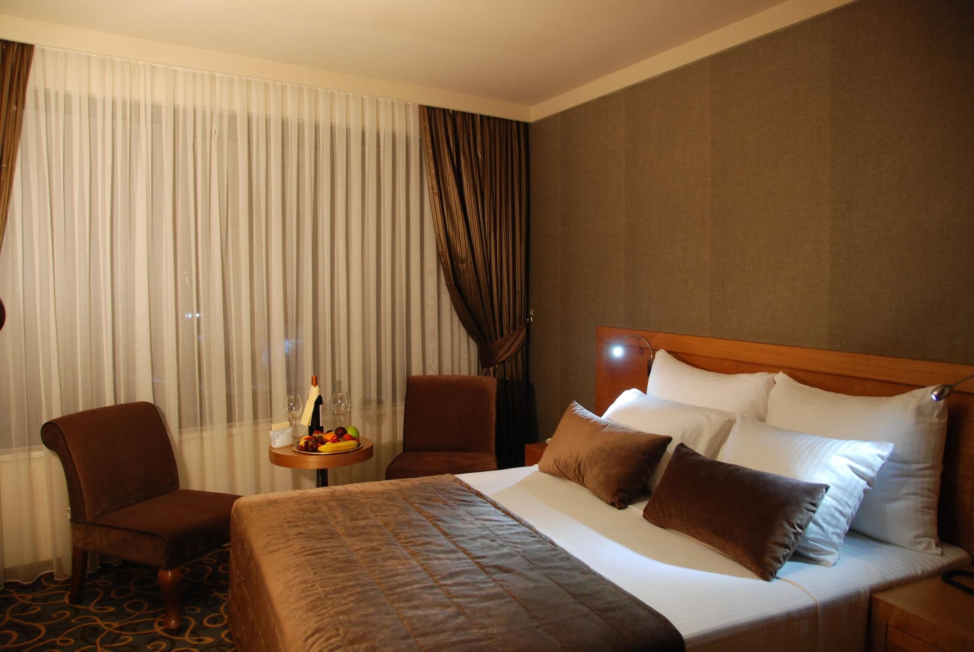 Volley Hotel Izmir Eksteriør billede